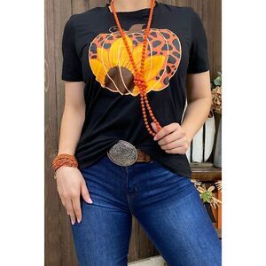 Black t-shirt w/leopard & sunflower printed pumpkin